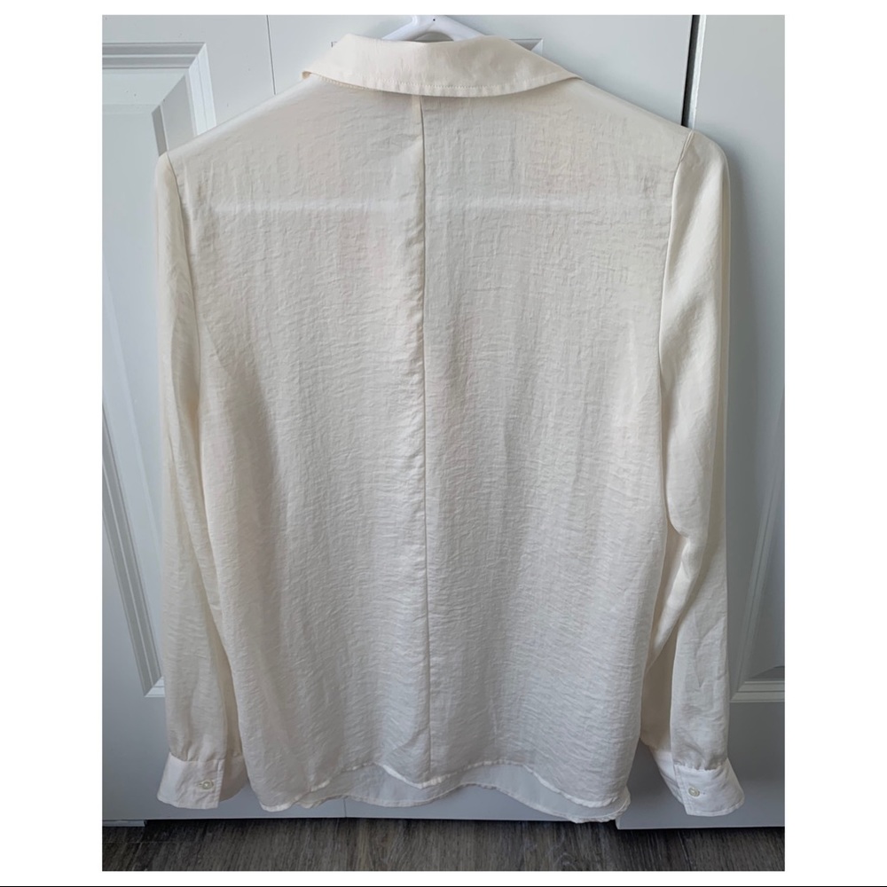 Express Blouse - Picture 2 of 2